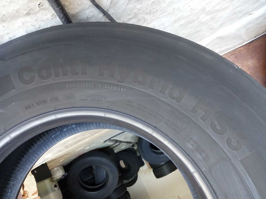 1 тежкотоварна гума 305/70R19.5 Continental Hybrid HS3 148/145M 18PR