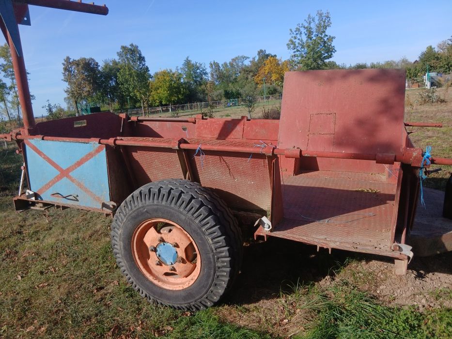 Vand remorca de tractor