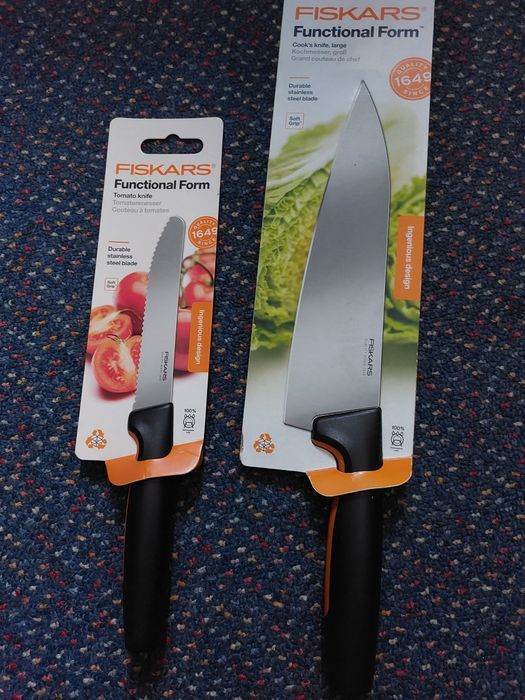 Cutit Fiskars  okuma aventa 8000