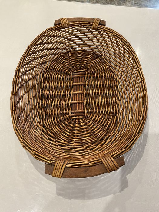 Продам корзину большую