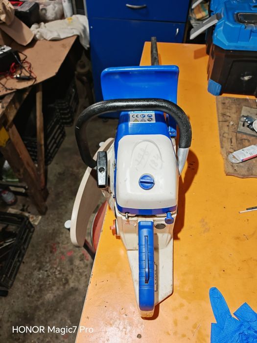 Vând drujba Hercules 550