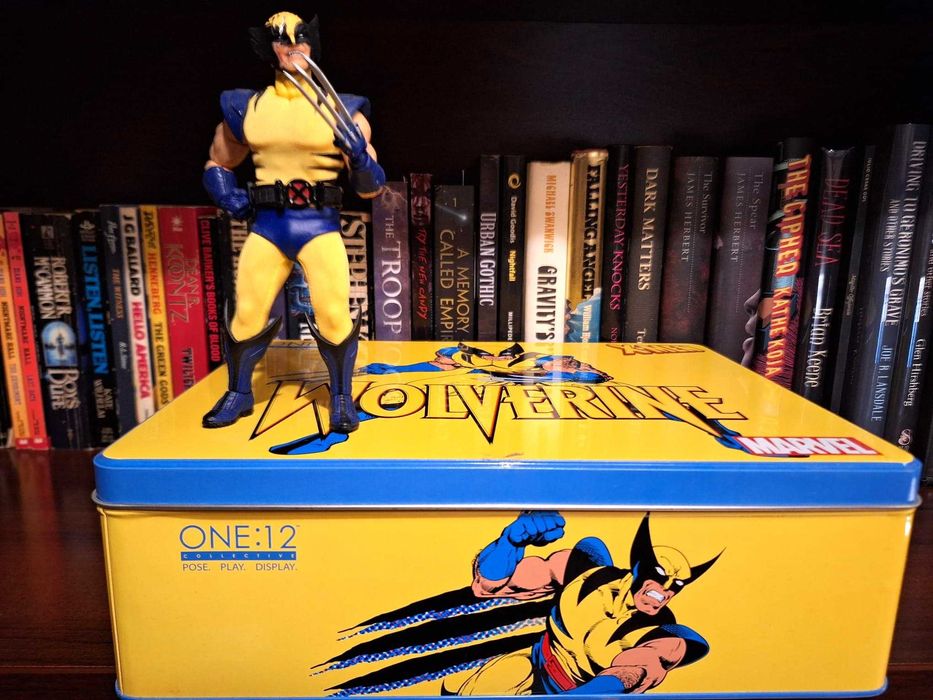 Mezco Wolverine One:12 Scale 1:12 Deluxe Steel Box Edition RARE