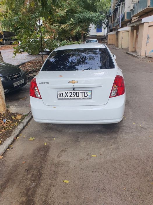 Продается chevrolet gentra 3-позиция 2022года