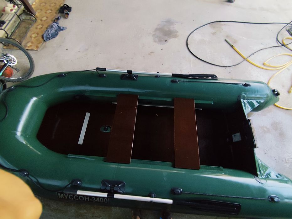 Лодка Муссон 3400