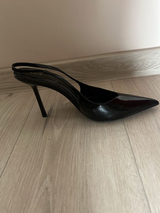 Обувки с ток Zara