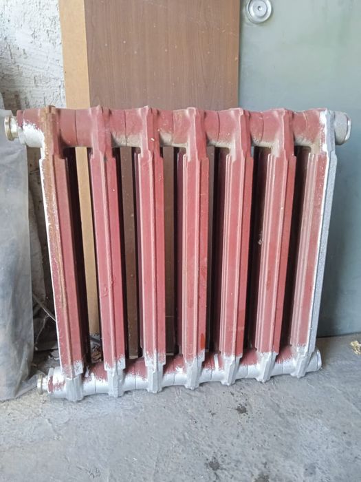 Батарея чугунная