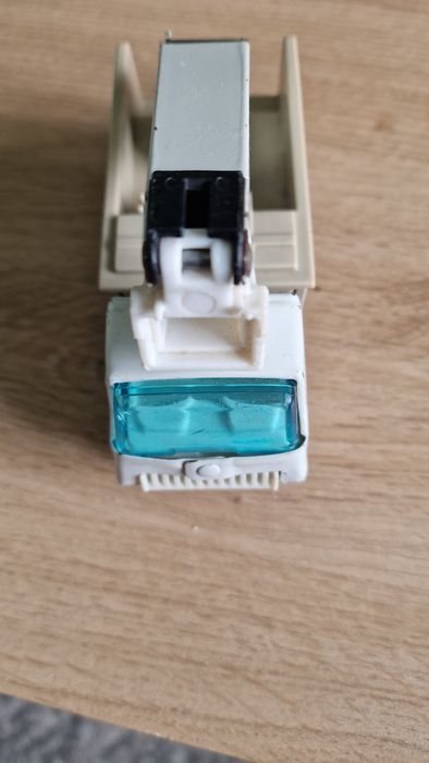 Mașinuța Tonka..