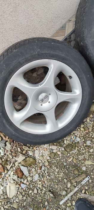 Vând jante pe 16