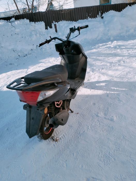 Продам скутер м8 150куб