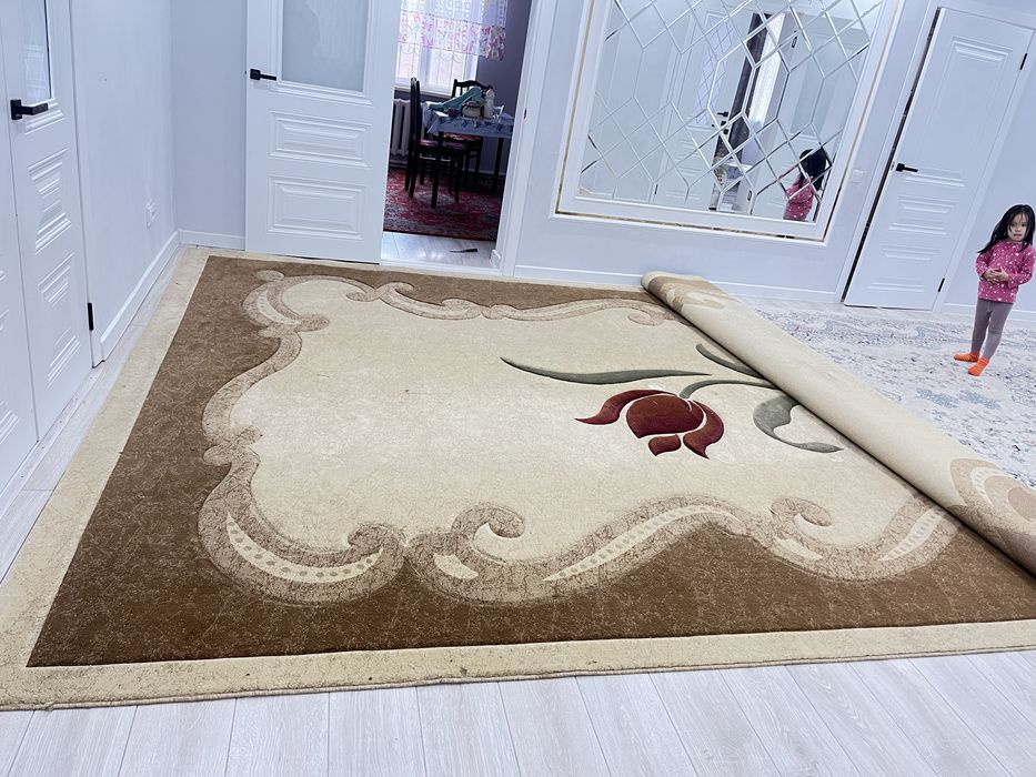 Кілем сатылады срочно