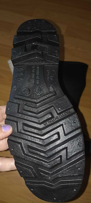 Немски дамски гумени ботуши,високи,черни, чисто нови