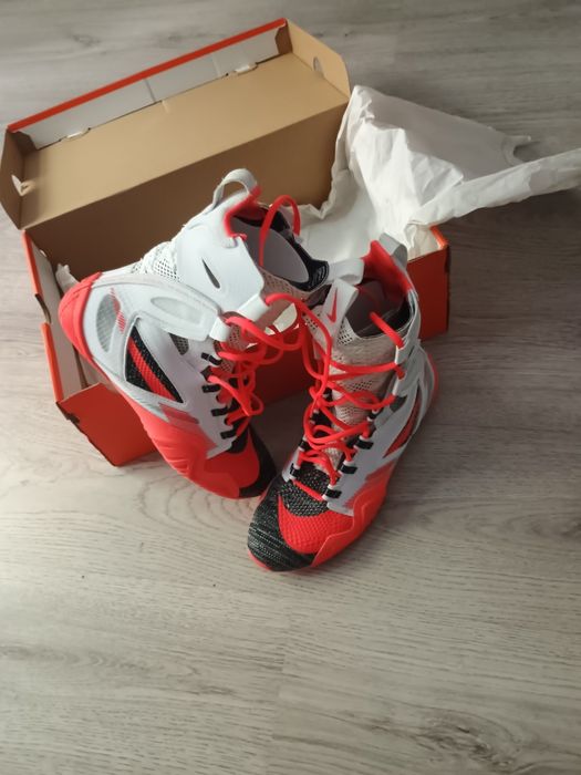 ex : ghete de boxat Hyperko2