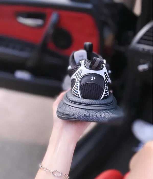 Balenciaga 3XL Черно & Бяло {35-46}