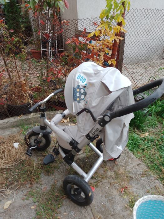 Количка-триколка