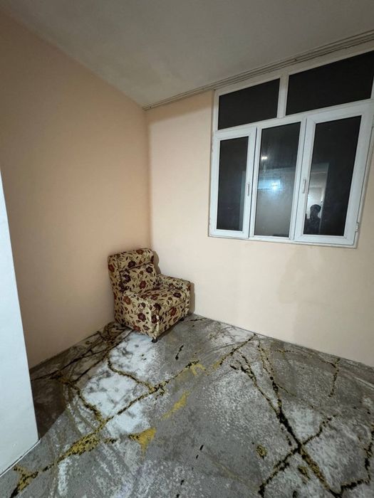 Arenda kvartira 1 xana uzoq mudatka 400 manzilli  Sada ko'chasi (Toshk