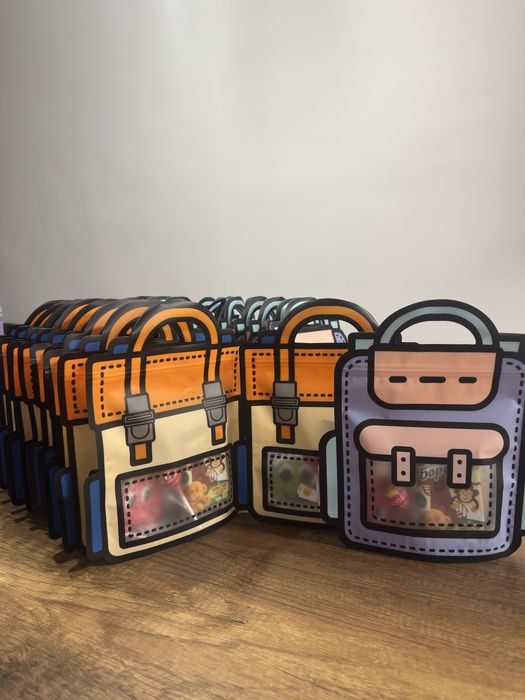 Пликове за лакомства и подаръчета