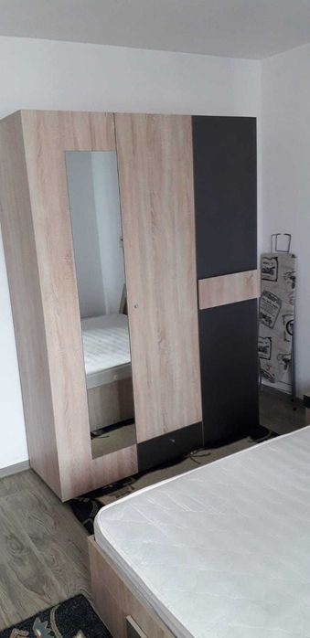 Inchiriez ap. Cu 2 camere Zona Precista