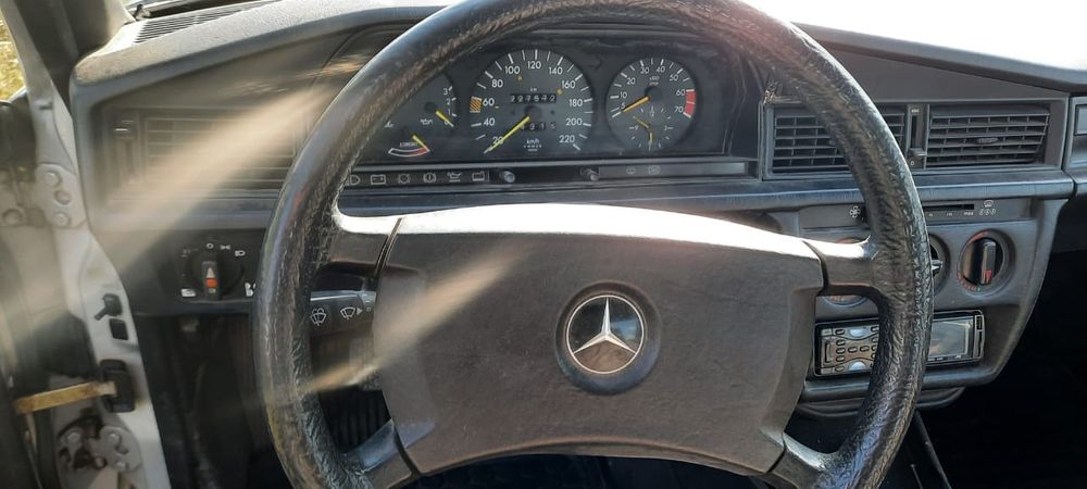 Продаётся 190 мерседес