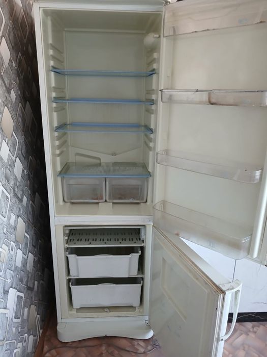 Продается холодильник