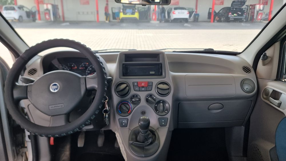 Vand Fiat Panda 1,3 benzină