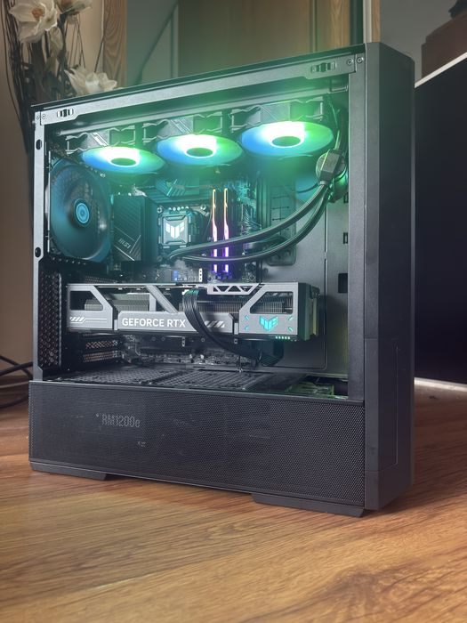 Мощен компютър/ I9 14900K/Водно/64GB/RTX 5080/2TB SSD