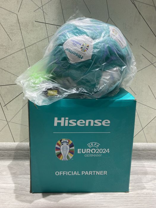 Футбольный мяч с кубка Европы 2024