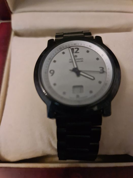 Junghans mega solar като нов