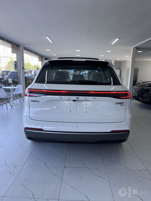 Geely galaxy starship e7