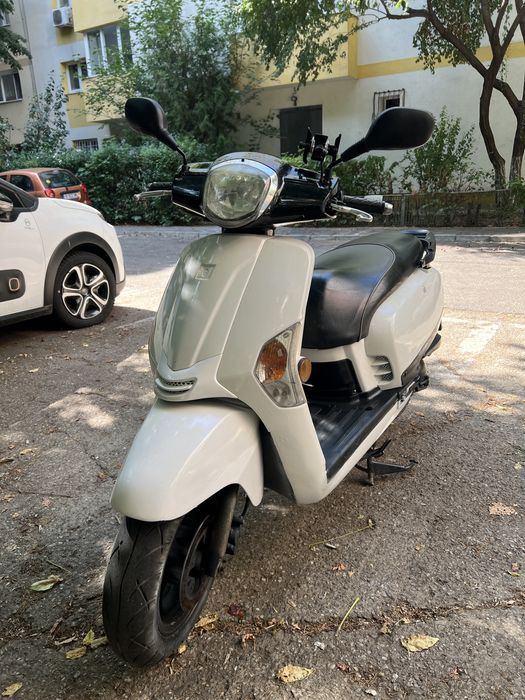 Scuter kymco like 50 fara permis