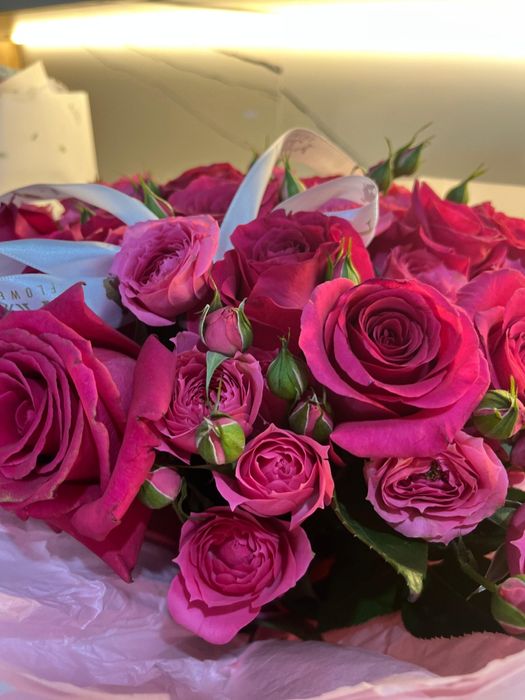 Букет кустовая роза