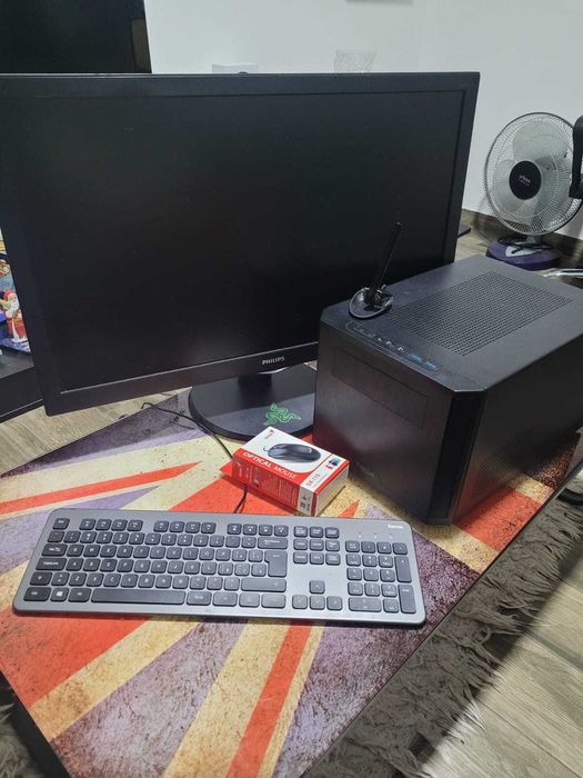 Gaming PC / SFF ITX / Ryzen 5 / 16GB / SSD M.2 / Periferice
