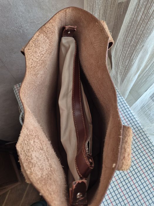 Дамска чанта естествена кожа