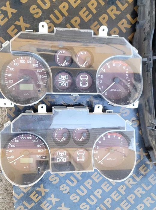Панель приборов Mitsubishi  Pajero 4