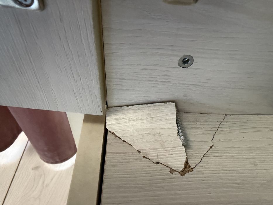 Продаётся шкаф трёх дверни