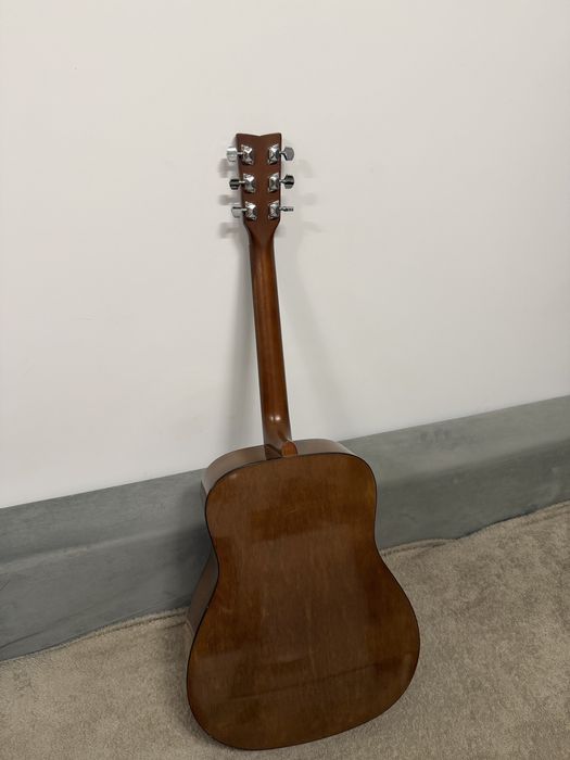 Yamaha F310  Акустична китара