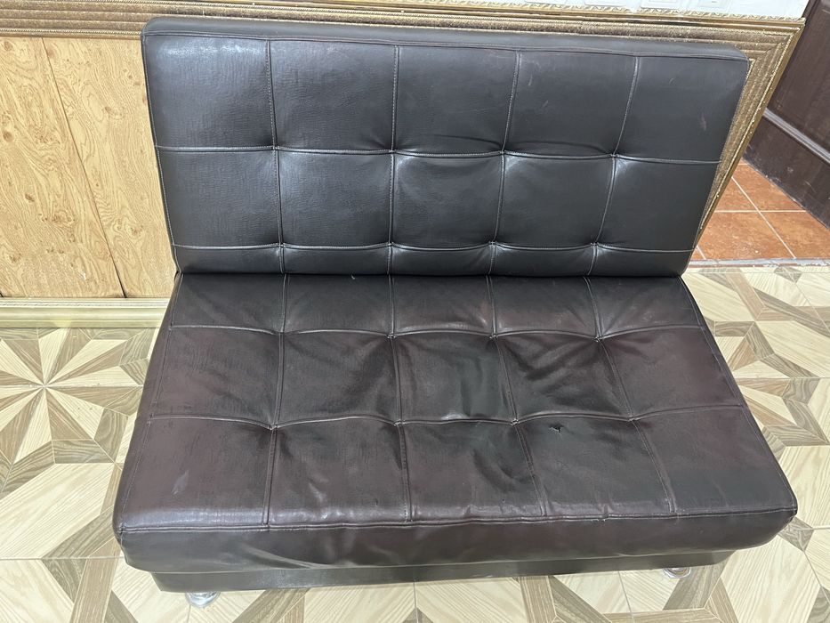 Диван для офиса, качественный, б/у