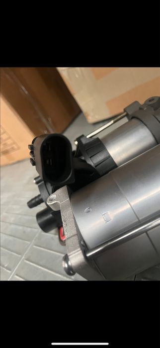 Compresor aer bmw g11 g12 perne aer bmw seria 7 seria 5 nou