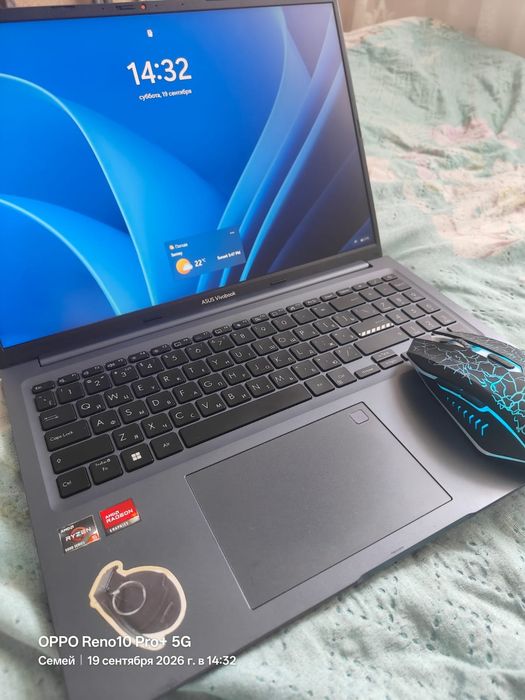 Ноутбук asus vivobook