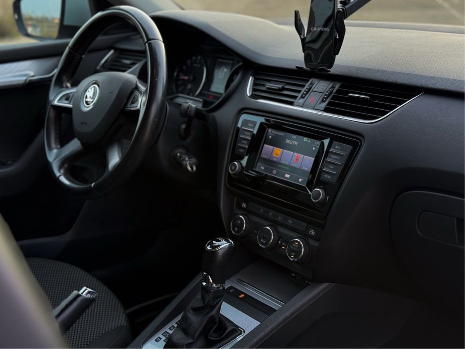 Skoda Octavia Combi 2013 1.6TDI DSG