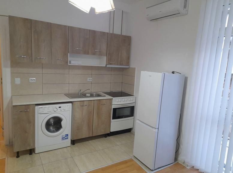 Дава се под наем Двустаен апартамент в София, Център - 44 кв.м за 450 € - Снимка #2