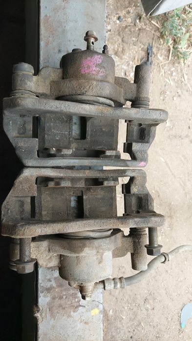 Продам запчасти на мазду КРОНОС