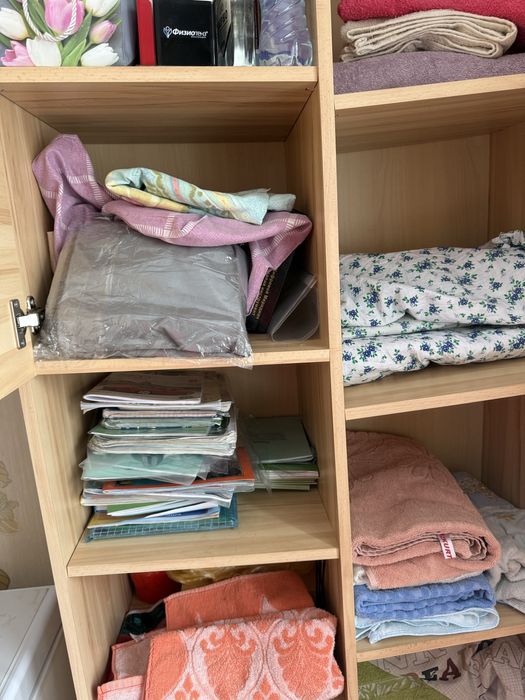 Продам шкафы с полкой