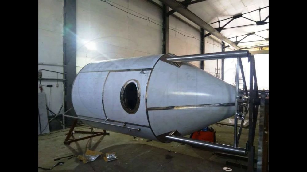 Емкости из  нержавейки под заказ любого вида .Монтаж труб с подувом