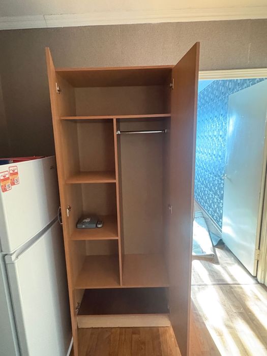 Продам шкаф двухдверный 80*200