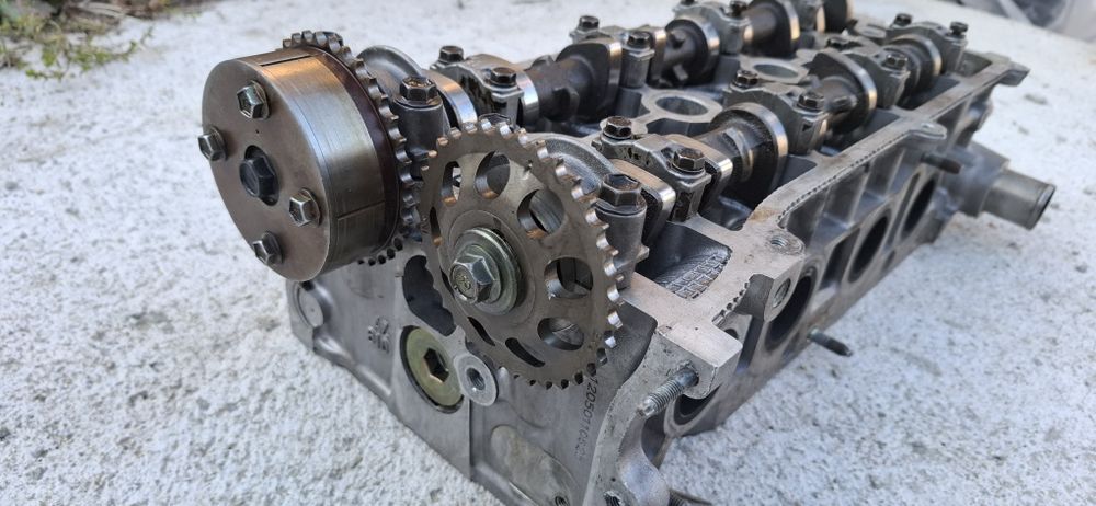 Глава за Тойота Рав 4 бензин