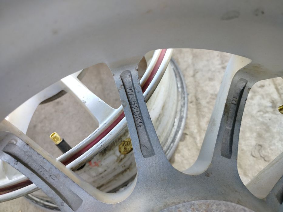 Продам легкосплавные диски р15