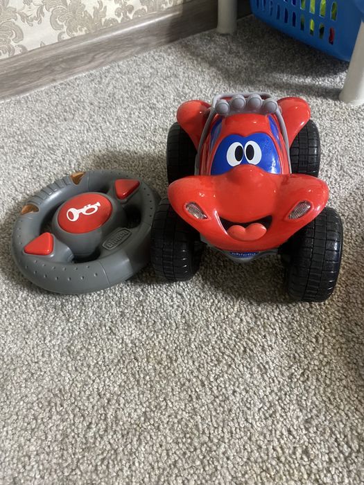 Машинка Chico с рулем