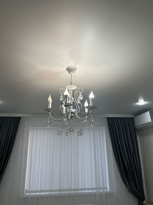 Люстра 5 ти рожковый