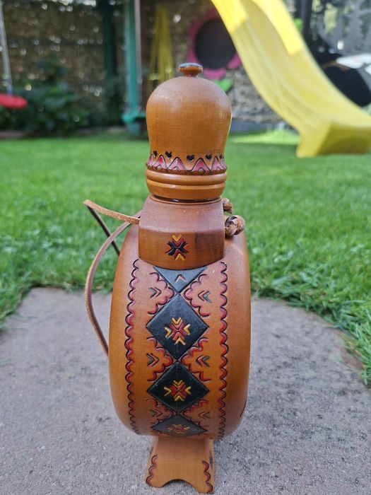 Plosca tradițională din lemn.  Model deosebit !