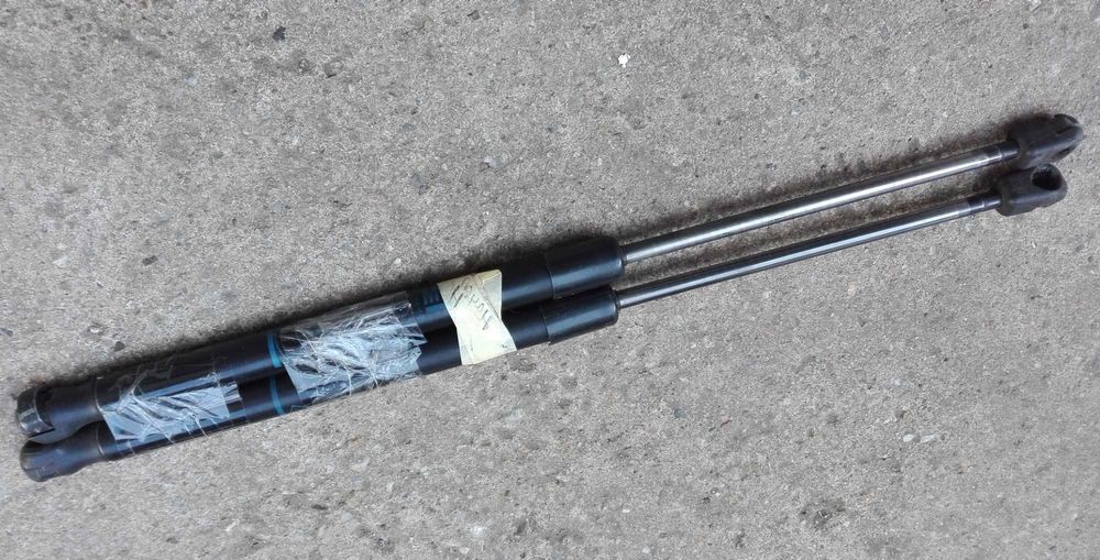 amortizoare haion Opel Astra H 30 lei